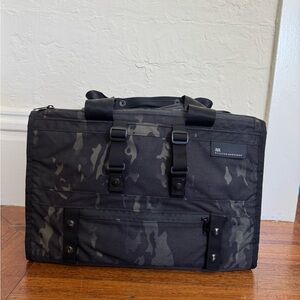 Black Camo Men's Bag